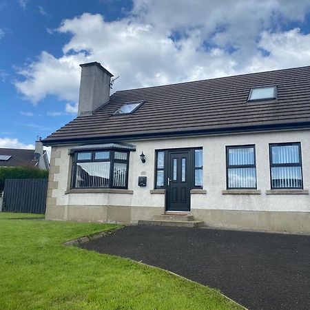Holiday Home in Ballycastle - Fáinne na Cairde Exterior foto